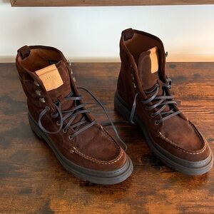 Allen Edmonds Sawyer Waterproof Lace Up Men's Brown Suede Boots 10.5D